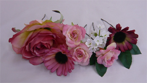 �E�F�f�B���O�E�A�[�g�t�����[/�s���N�o���E�K�[�x���̃��E���h�u�[�P