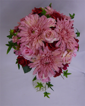 �E�G�f�B���O���ԃu�[�P�E�s���N�K�[�x���I�[�o���u�[�P