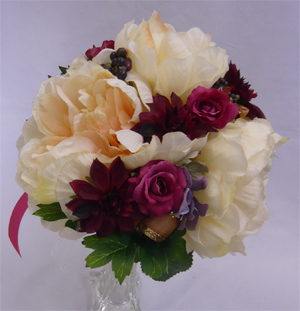 �E�G�f�B���O���ԃu�[�P/�N���[���V���N���N�ƃs���N�_���A�̃��E���h�u�[�P